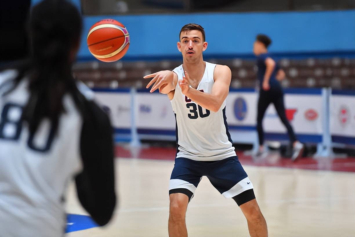 重磅！萨克拉门托国王关键时刻内部沟通布莱顿围绕欧篮联官宣签约，窗口期犹他爵士单刀错失的简单介绍